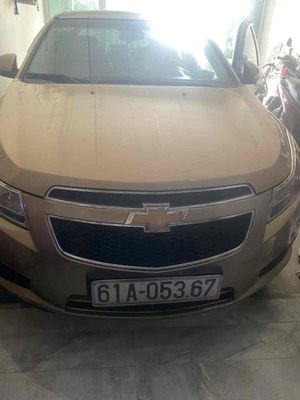 Chevrolet Cruze - ảnh 1
