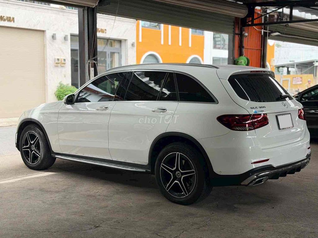 Mercedes-Benz GLC 2021 - ảnh 2