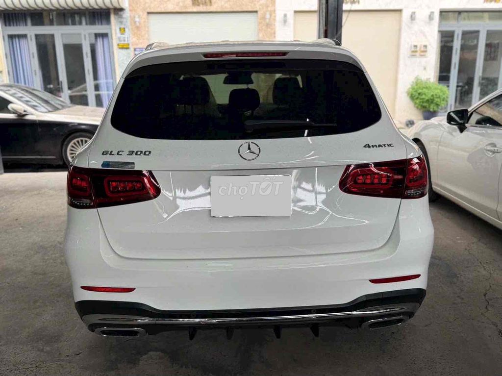 Mercedes-Benz GLC 2021 - ảnh 4
