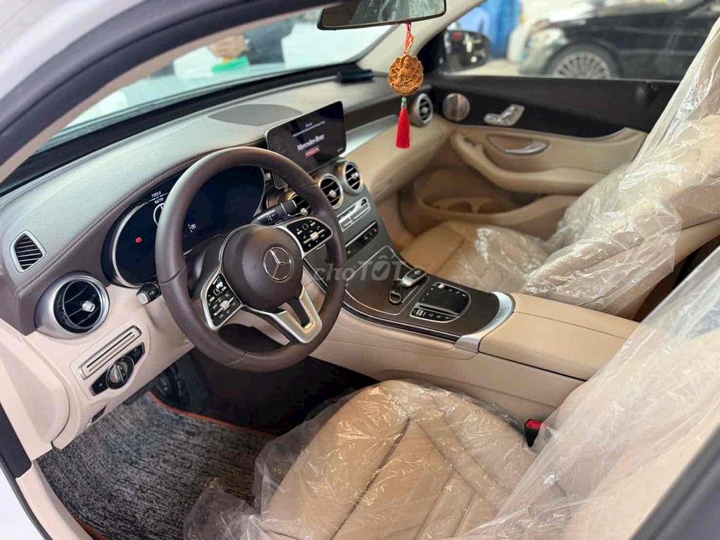 Mercedes-Benz GLC 2021 - ảnh 5