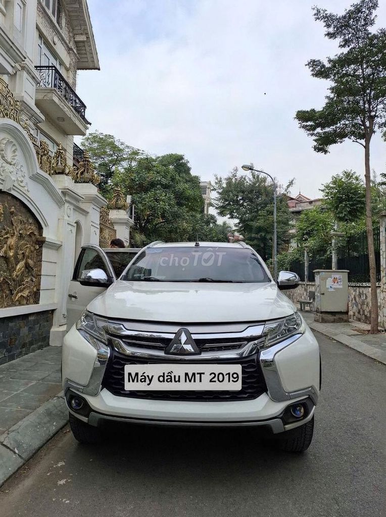 Mitsubishi Pajero Sport 2019 - ảnh 1