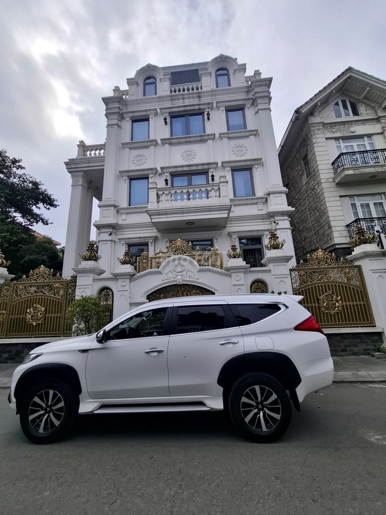 Mitsubishi Pajero Sport 2019 - ảnh 2