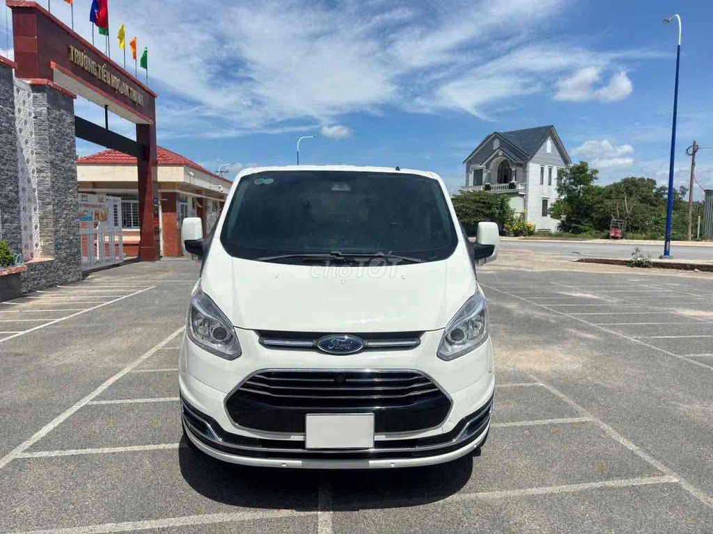Ford Tourneo 2021 - ảnh 1