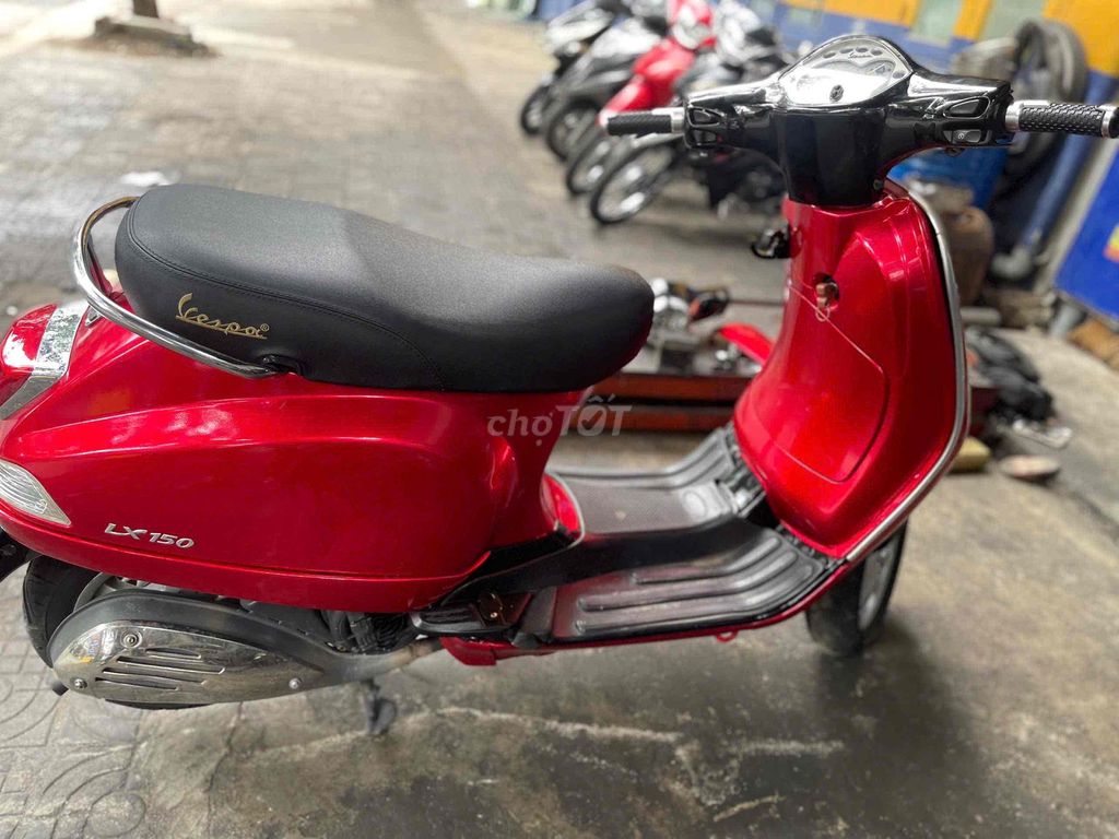 Piaggio Vespa 2011 - ảnh 1