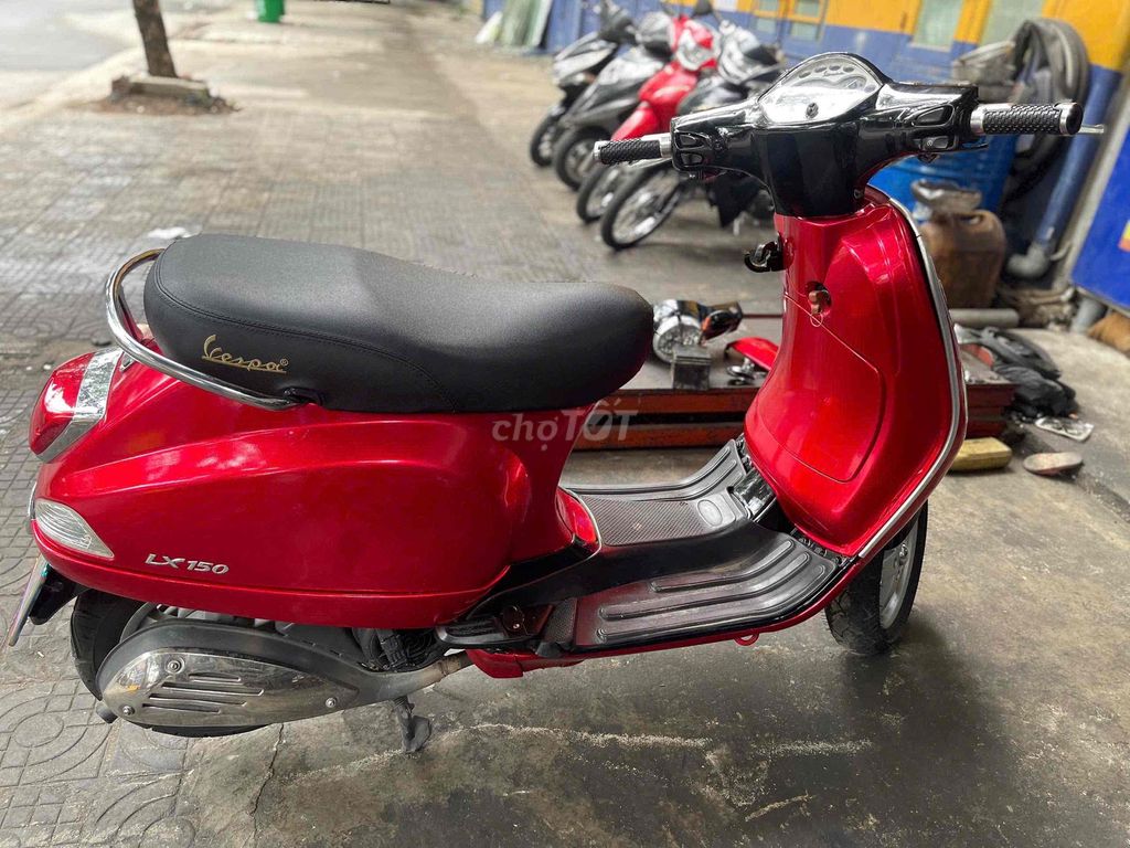 Piaggio Vespa 2011 - ảnh 2