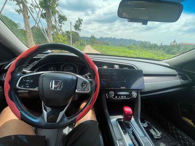 Honda Civic 2018 - ảnh 1