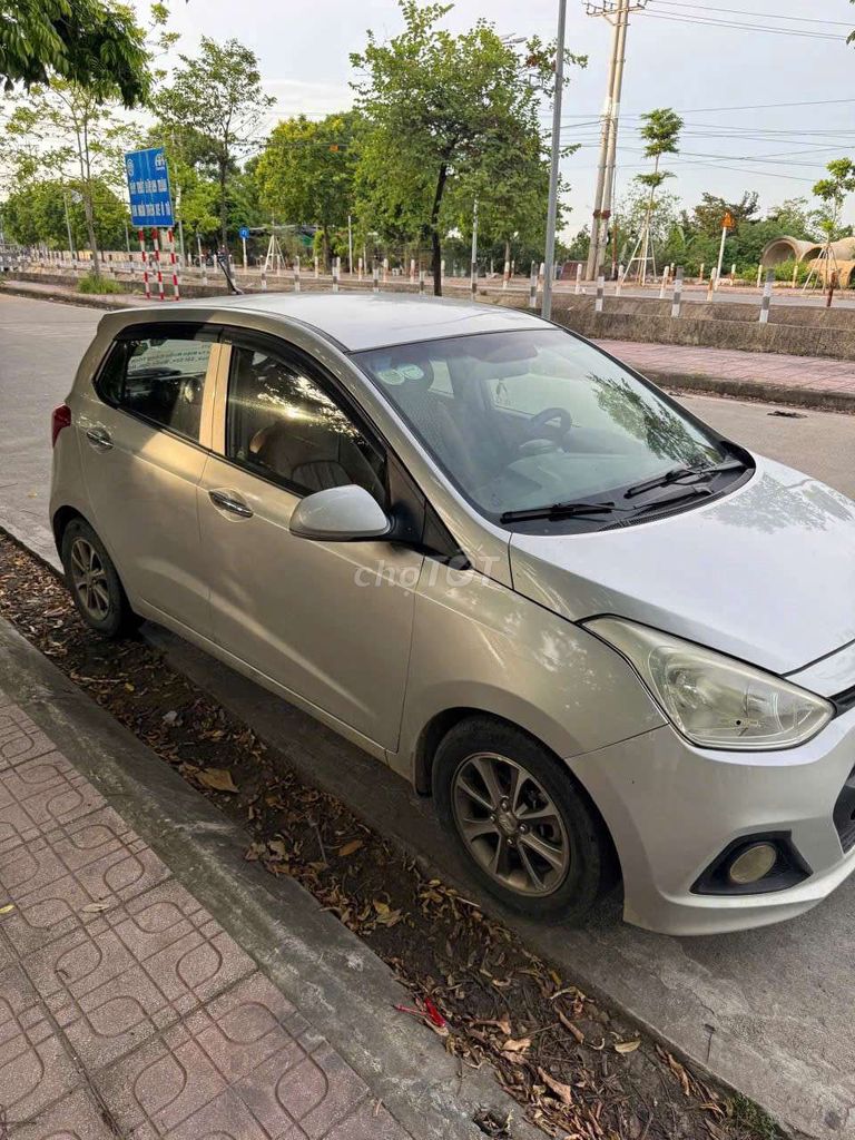 Hyundai Grand i10 - ảnh 1