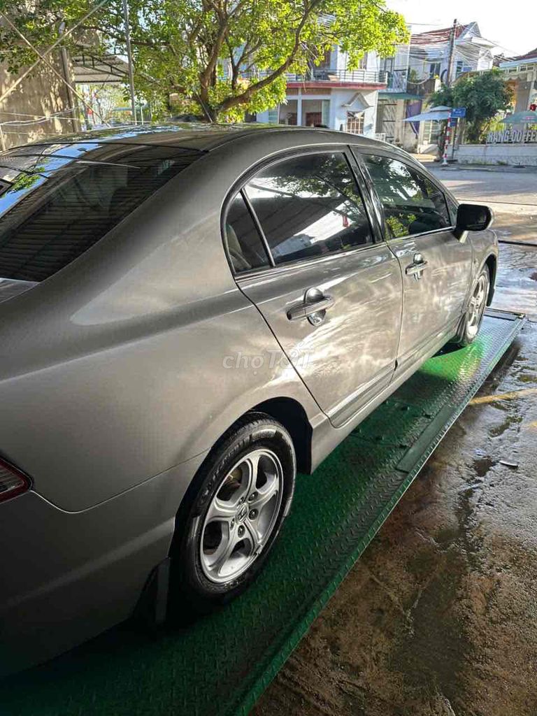 Honda Civic 2009 - ảnh 4