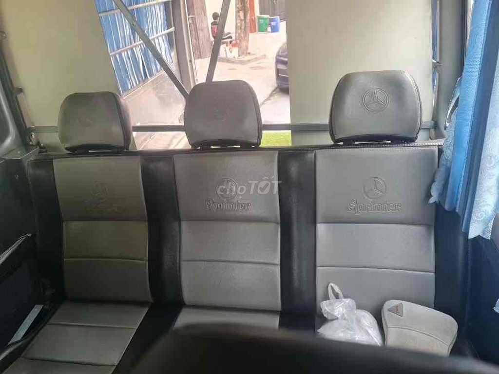 Mercedes-Benz Sprinter 2010 - ảnh 3