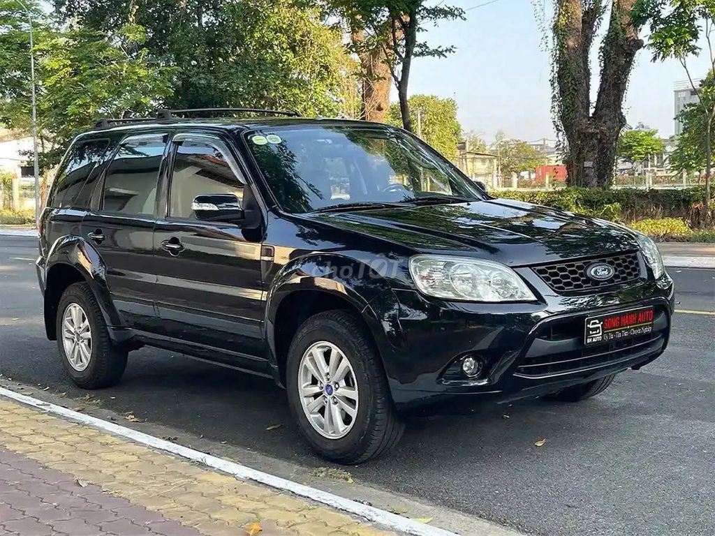 Ford 2012 - ảnh 1