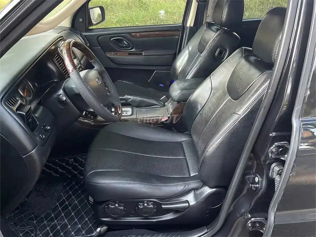 Ford 2012 - ảnh 4