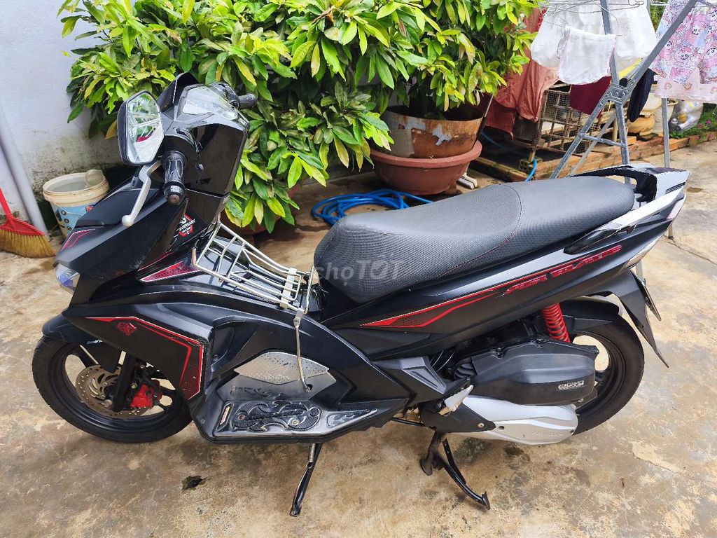Honda Air Blade 2018 - ảnh 3