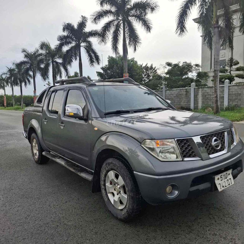 Nissan Navara - ảnh 3