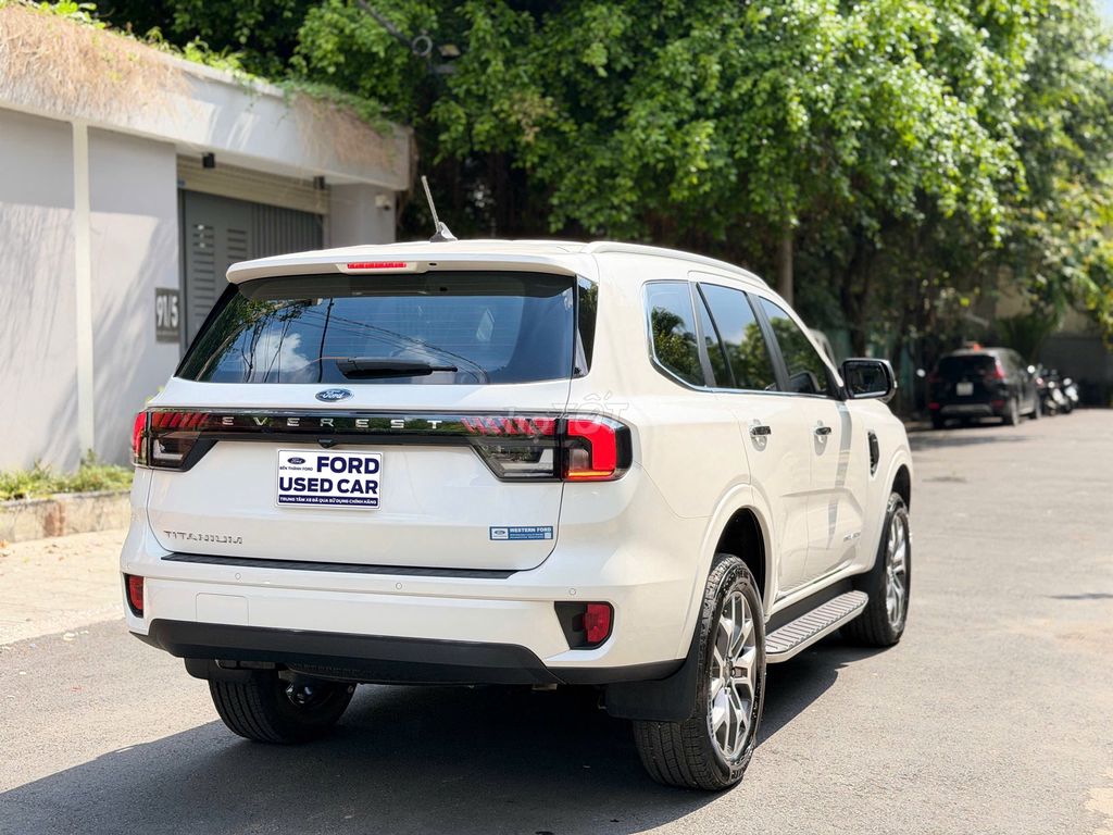Ford Everest 2023 - ảnh 5