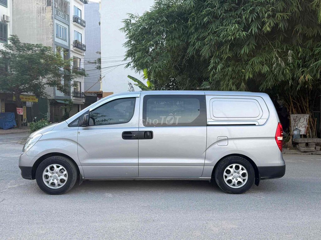 Hyundai Starex 2014 - ảnh 4