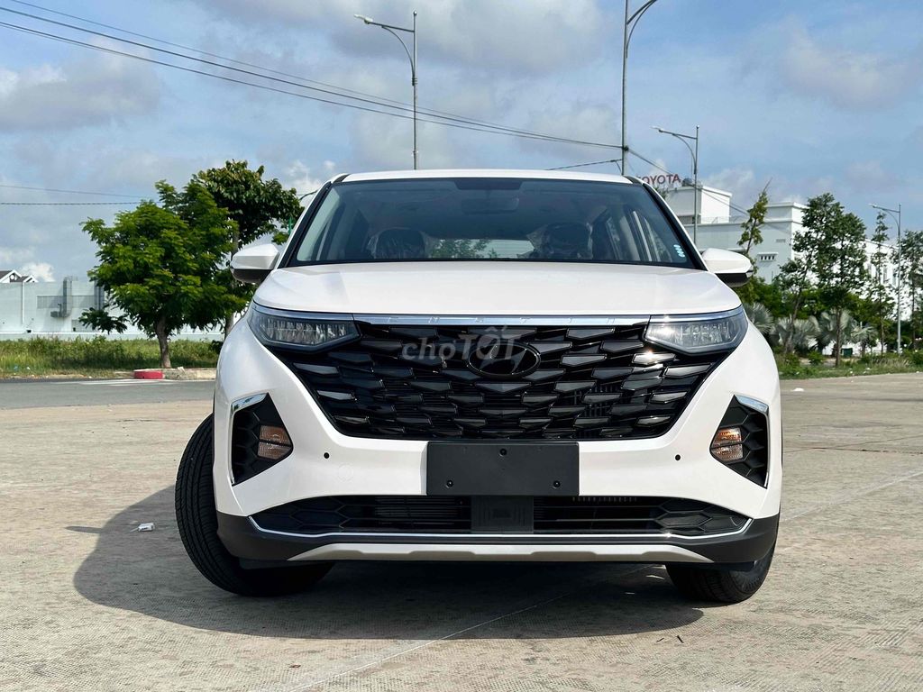 Hyundai Custin 2026 - ảnh 1