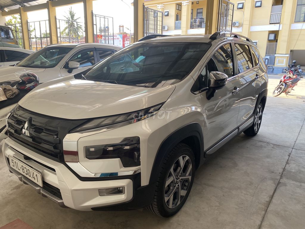Mitsubishi Xpander Cross 2025 - ảnh 1