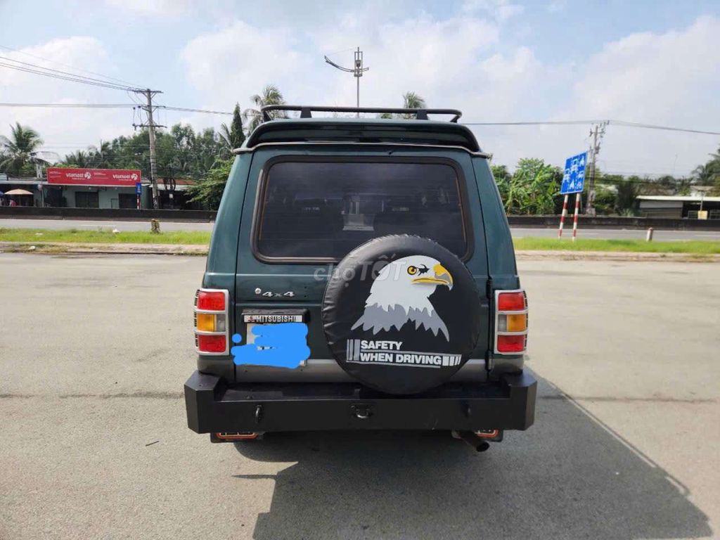 Mitsubishi Pajero 1990 - ảnh 5