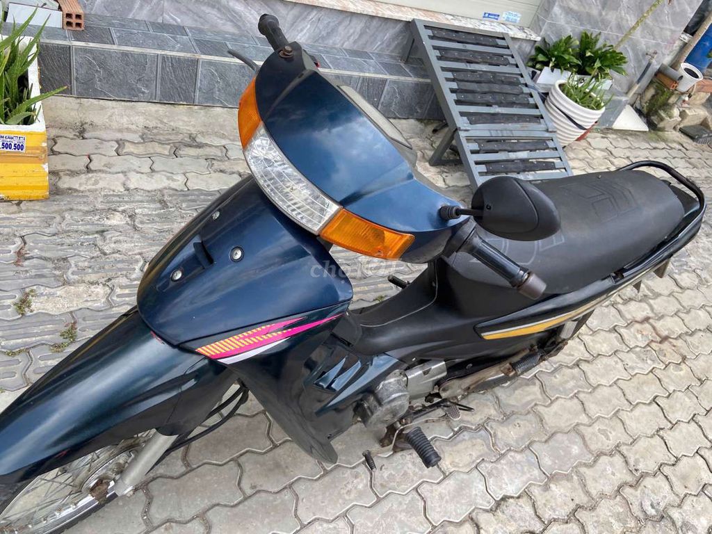 Suzuki 2000 - ảnh 3