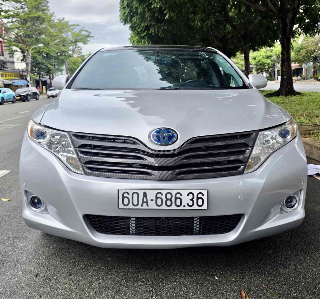Toyota Venza - ảnh 1