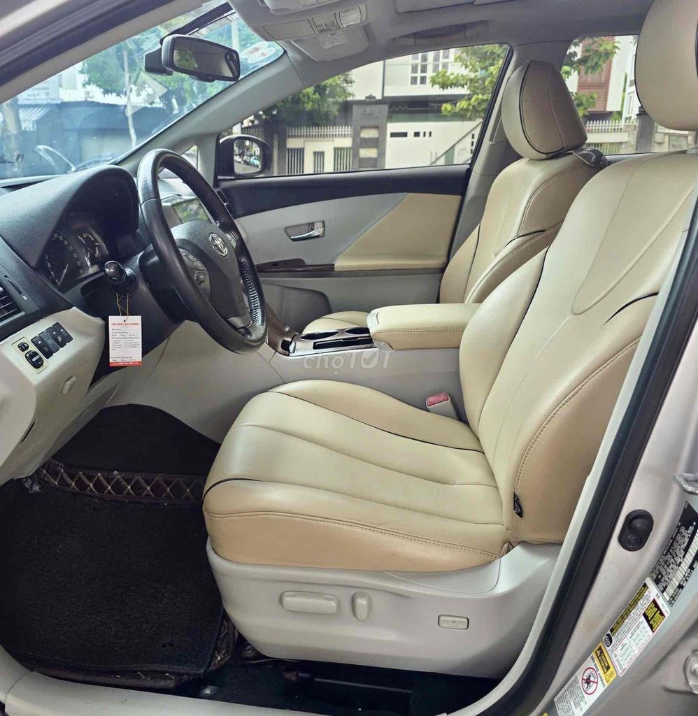 Toyota Venza - ảnh 3