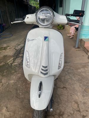 Piaggio Vespa 2022 - ảnh 1