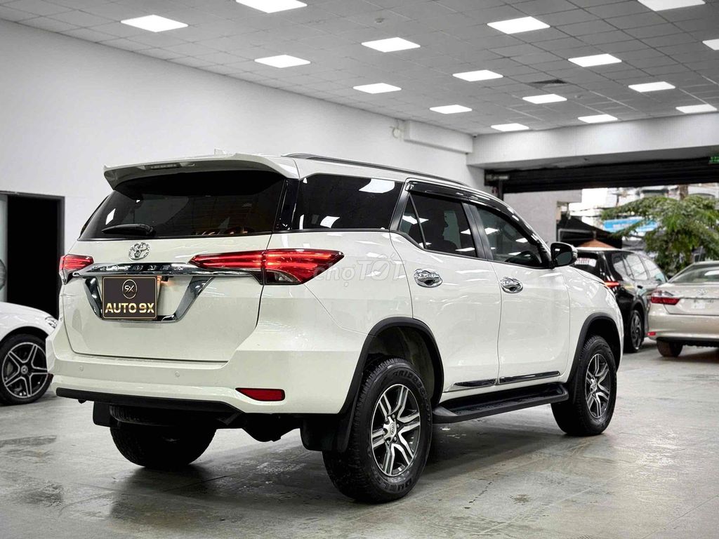 Toyota Fortuner 2018 - ảnh 3