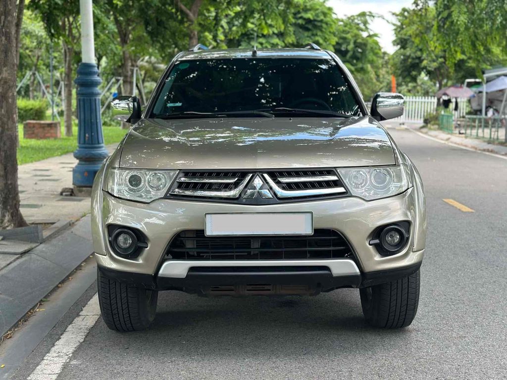 Mitsubishi Pajero Sport 2016 - ảnh 1