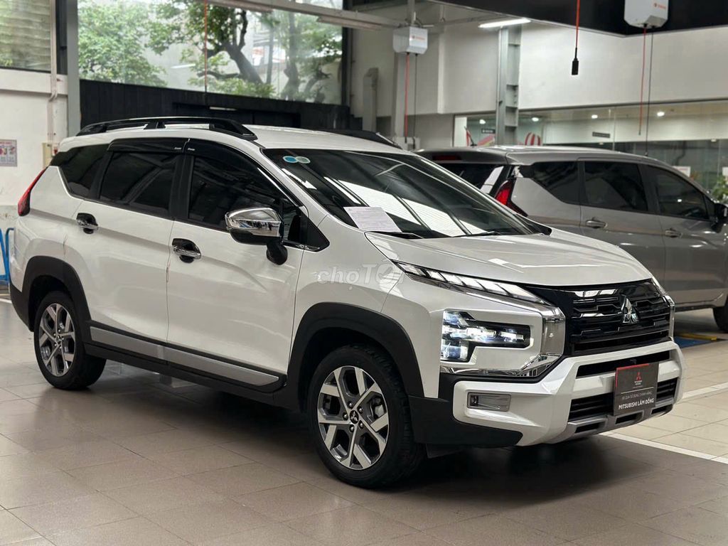 Mitsubishi Xpander Cross 2023 - ảnh 1
