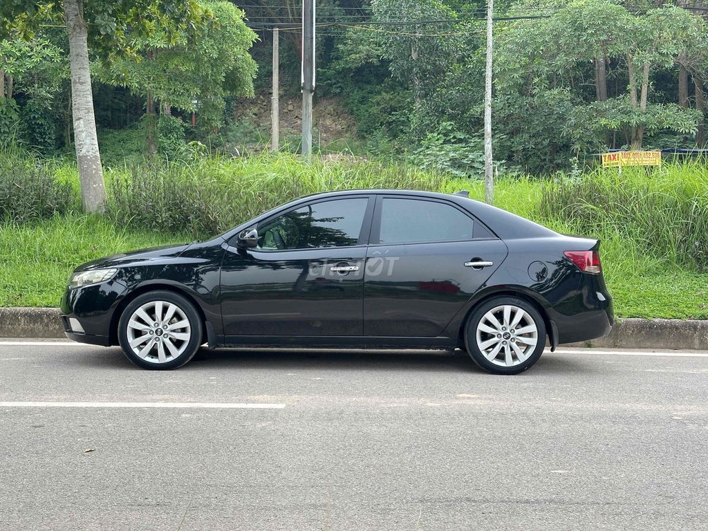 Kia Forte 2011 - ảnh 2