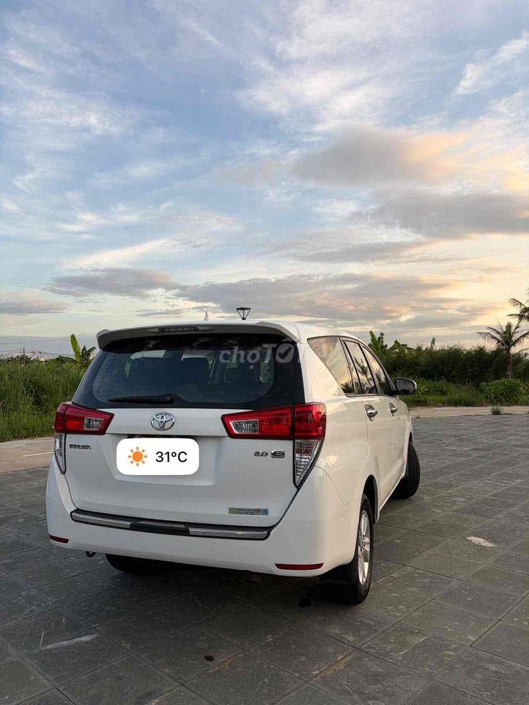 Toyota Innova 2.0E 2017 - ảnh 3
