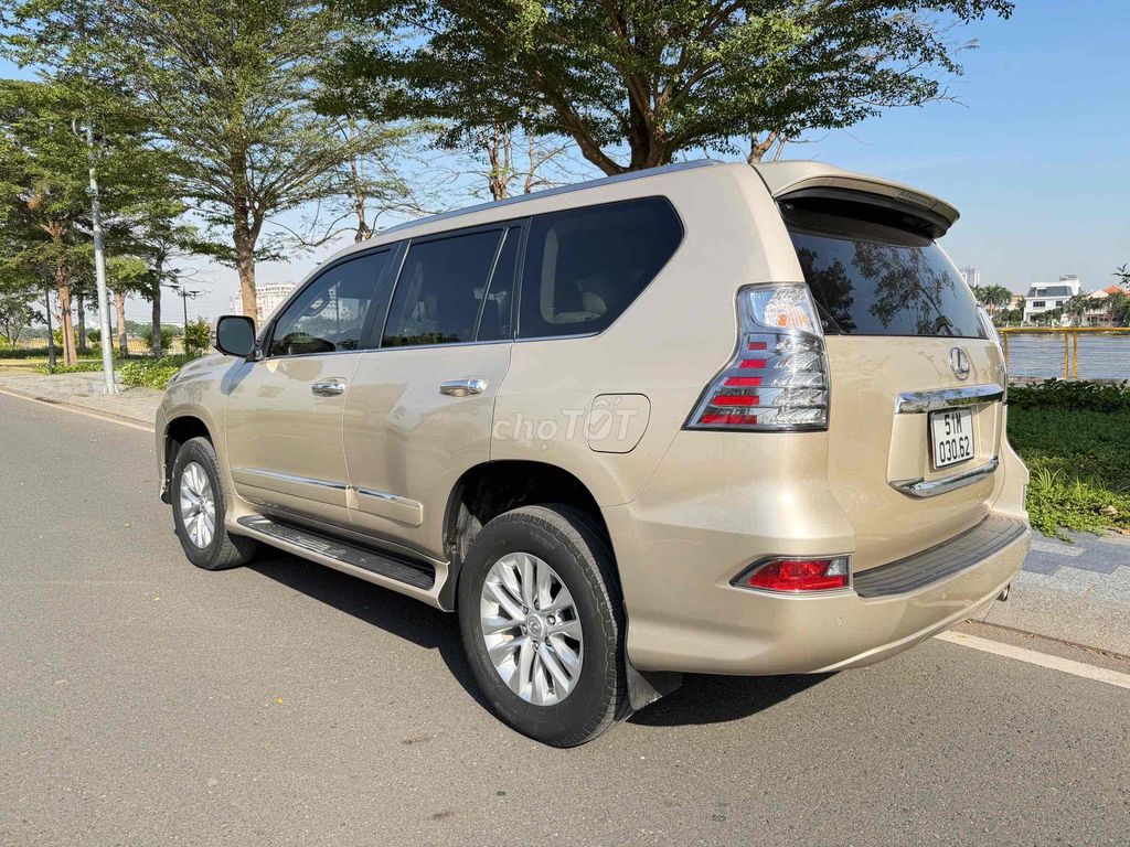 Lexus GX 2013 - ảnh 2