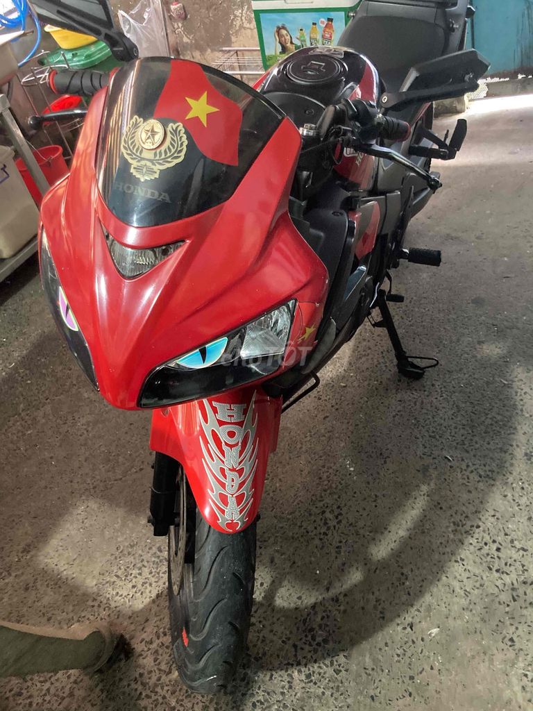 Honda CBR 2010 - ảnh 2
