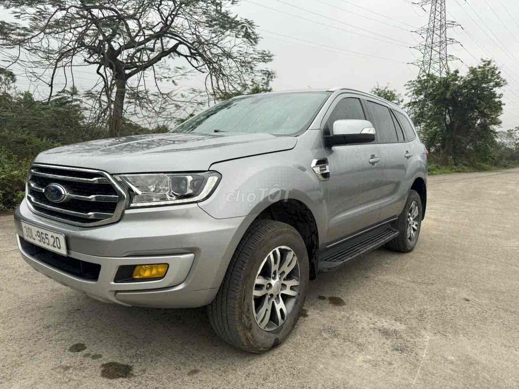 Ford Everest 2020 - ảnh 1