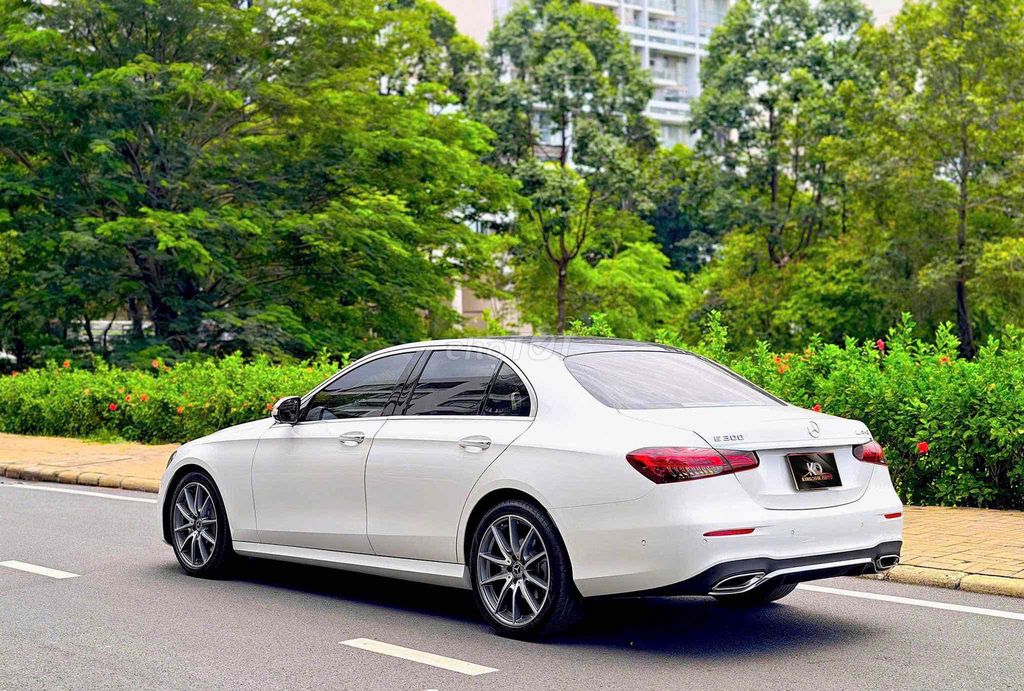 Mercedes-Benz 2022 - ảnh 3
