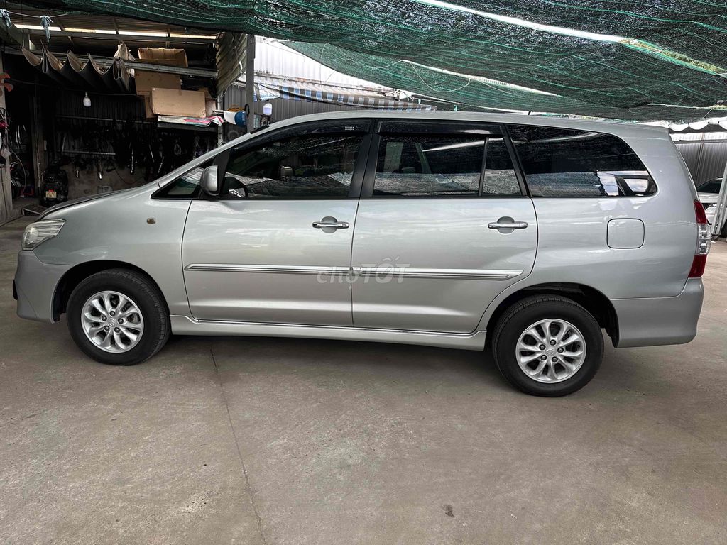 Toyota Innova 2014 - ảnh 2