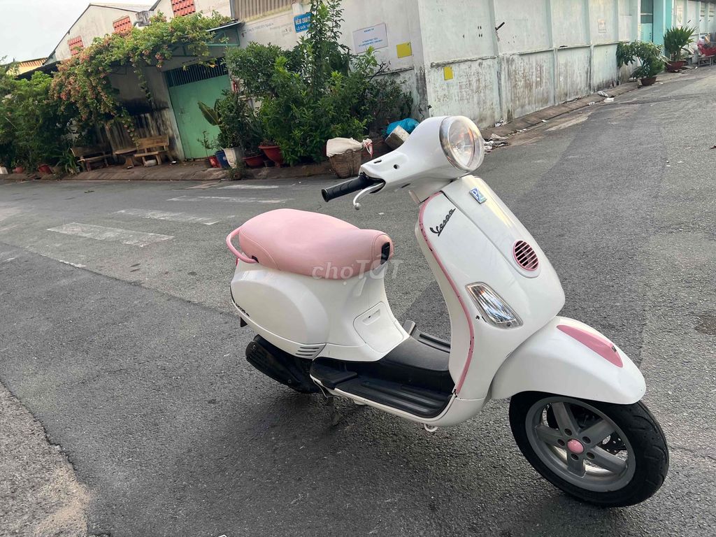 Piaggio 2012 - ảnh 1