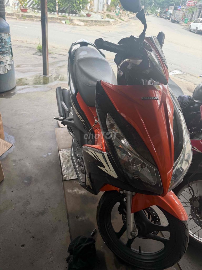 Honda Air Blade 2014 - ảnh 2