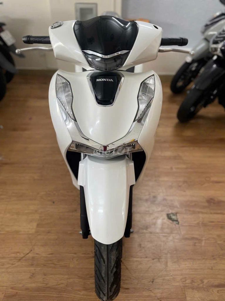 Honda SH 2023 - ảnh 1