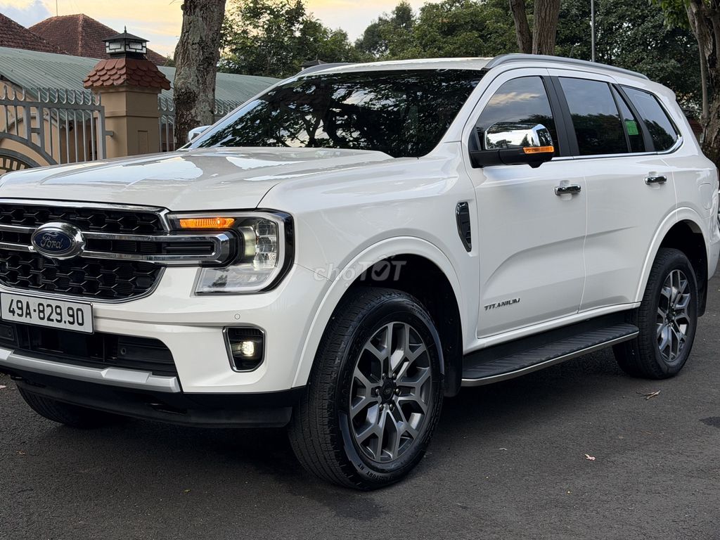 Ford Everest 2025 - ảnh 5