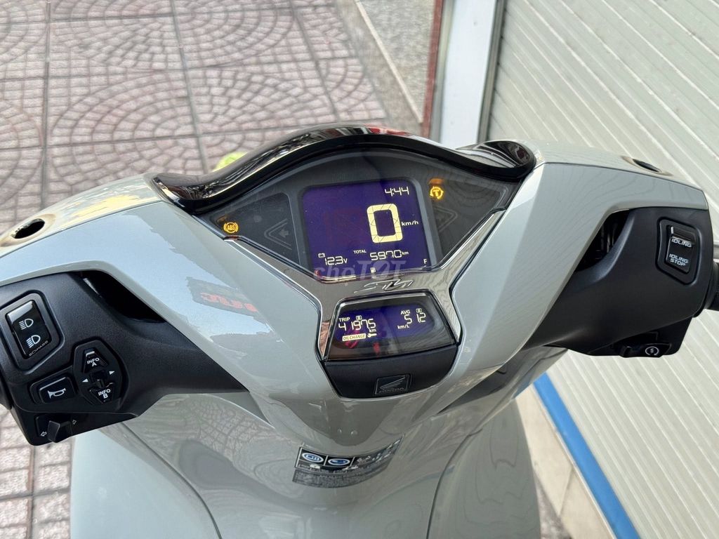 Honda SH 2023 - ảnh 2