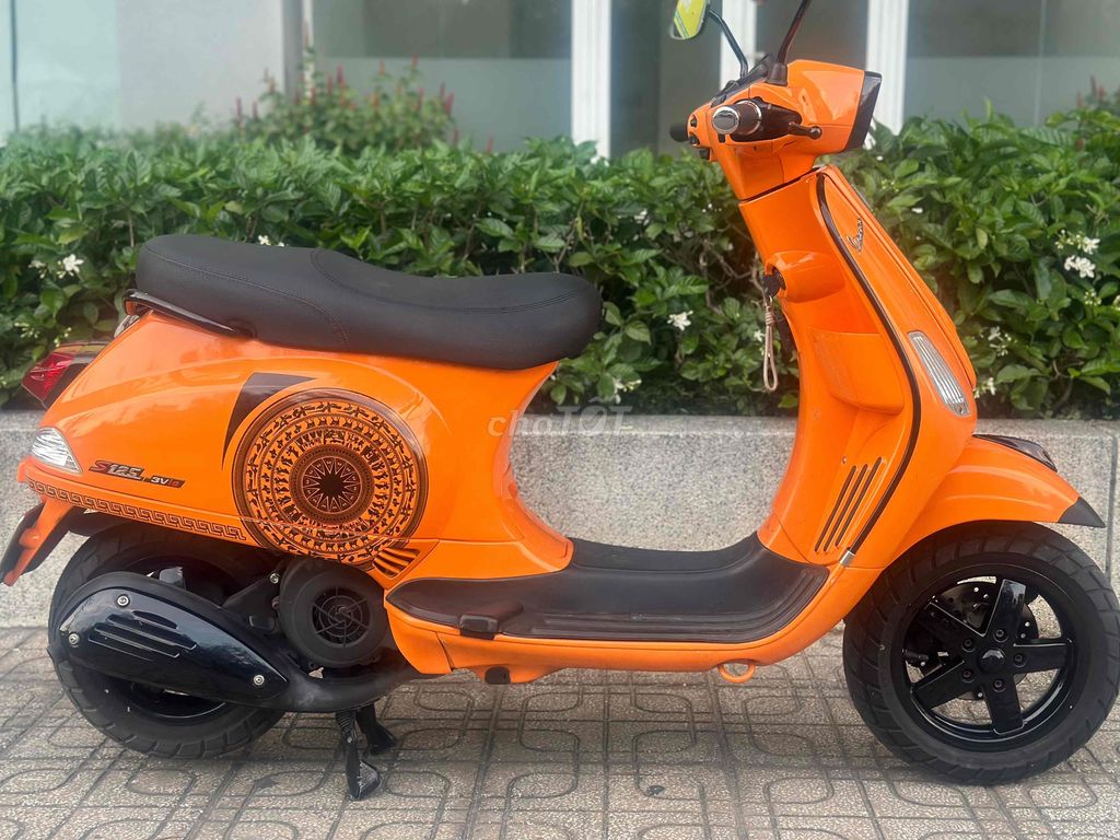 Piaggio Vespa 2013 - ảnh 4