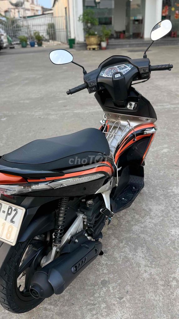 Honda Air Blade 2011 - ảnh 4