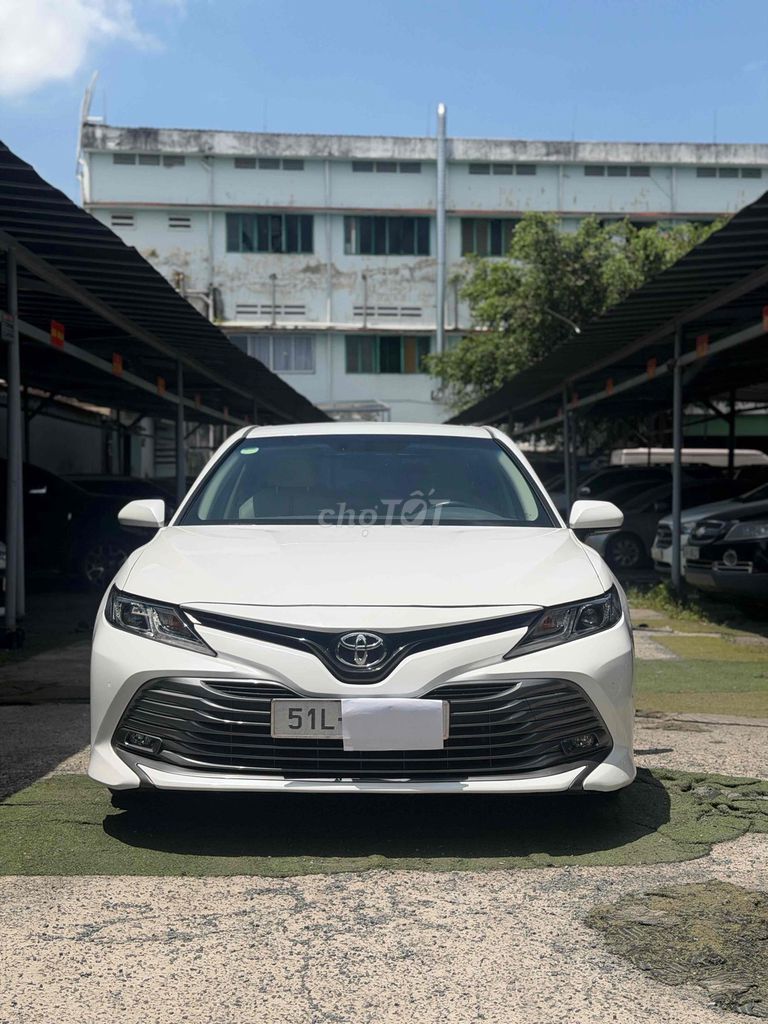 Toyota Camry 2.0G 2019 - ảnh 1