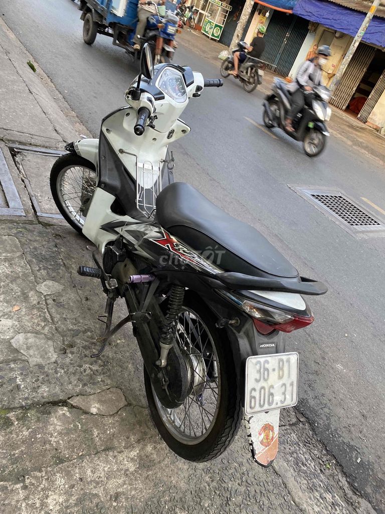 Honda RSX 2011 - ảnh 1