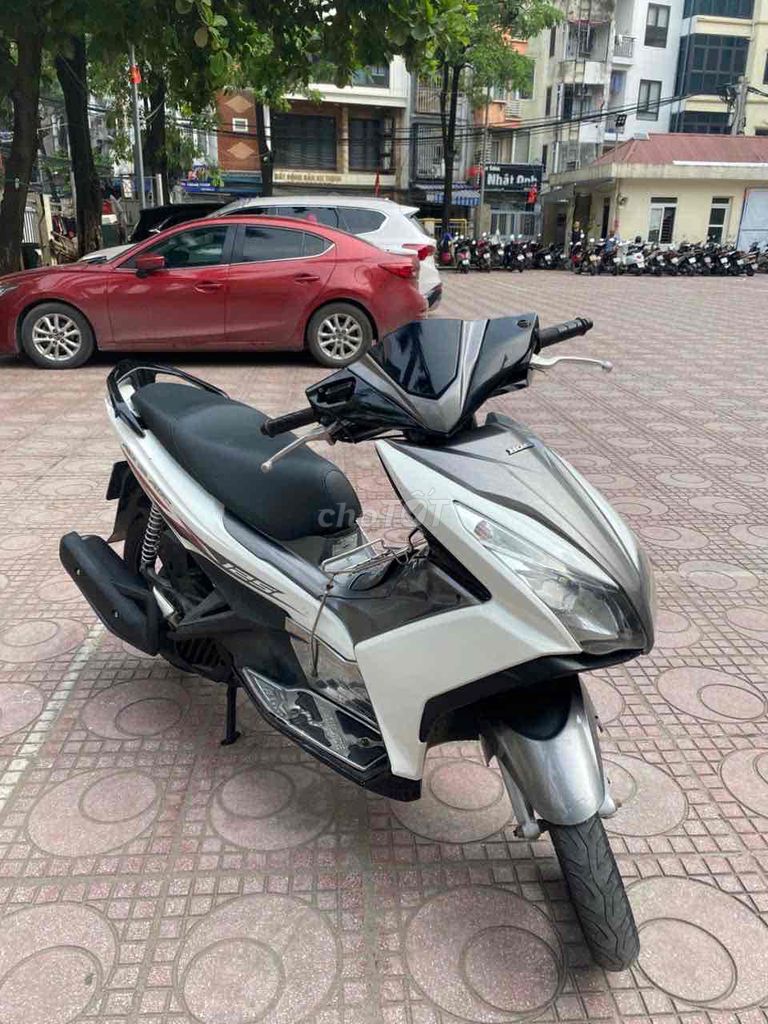 Honda Air Blade 2015 - ảnh 3