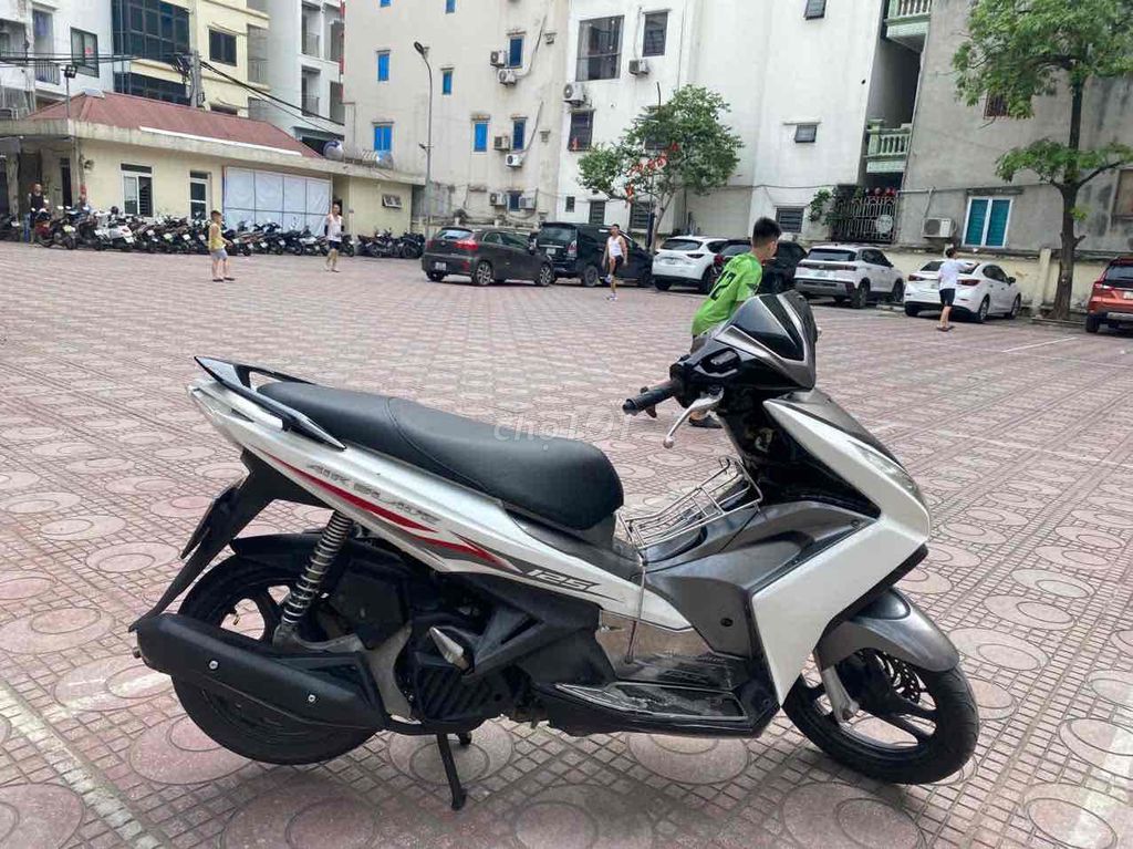 Honda Air Blade 2015 - ảnh 4