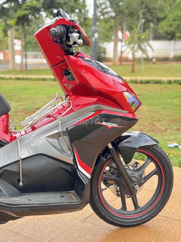 Honda Air Blade 2016 - ảnh 3
