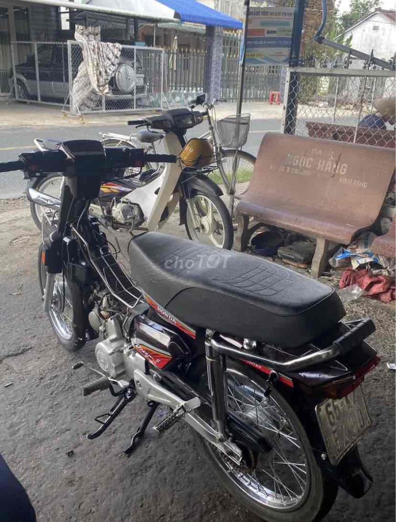 Honda 2000 - ảnh 3