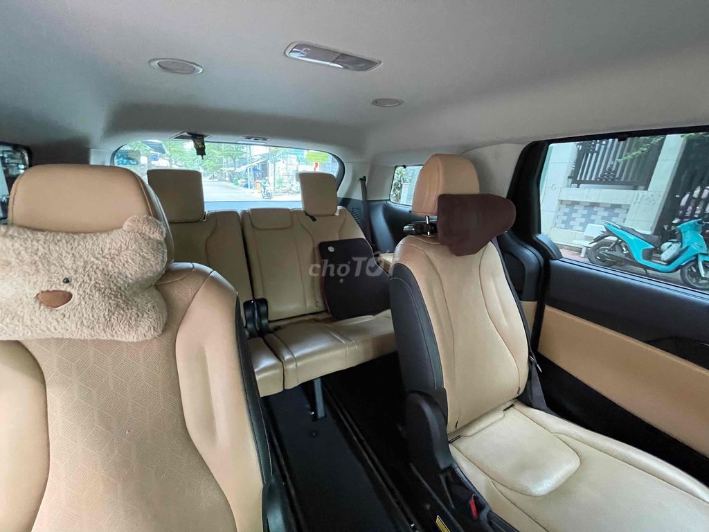 Kia Carnival - ảnh 3